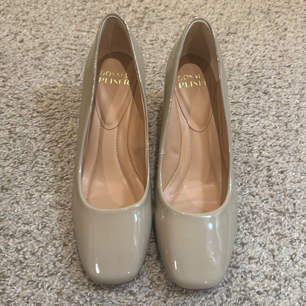 Donald Pliner Heels